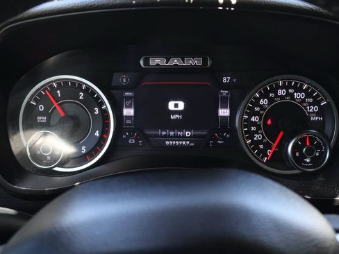 Used 2024 RAM 2500 Laramie AWD/4WD image 13