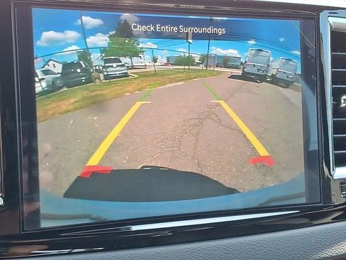 New 2026 Chrysler Voyager LX image 4