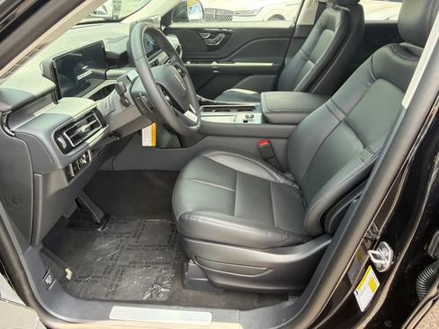 New 2026 Lincoln Aviator 2WD w/ Jet Appearance Package image 10