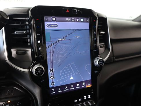 Used 2025 RAM 2500 Big Horn image 7