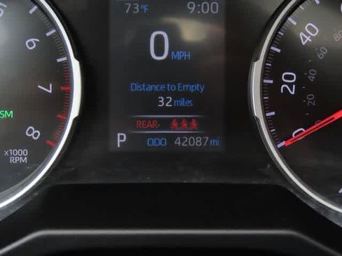 Used 2022 Toyota RAV4 XLE w/ Convenience Package AWD/4WD image 26