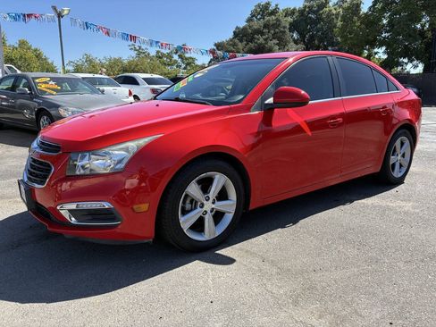 Used 2016 Chevrolet Cruze LT FWD image 1