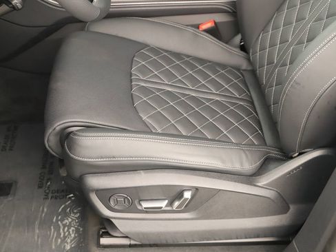 New 2026 Audi SQ8 Premium Plus image 25