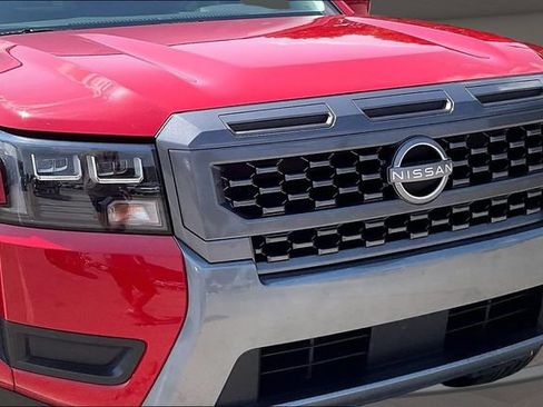Certified 2026 Nissan Frontier SV w/ Tow Package AWD/4WD image 27