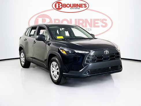 Used 2026 Toyota Corolla Cross L AWD/4WD image 1