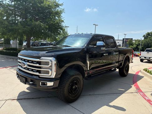 Used 2024 Ford F350 Platinum w/ Tremor Off-Road Package AWD/4WD image 1