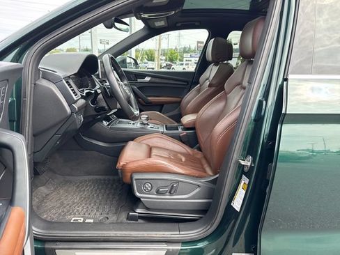 Used 2019 Audi Q5 2.0T Premium Plus w/ Premium Plus Package AWD/4WD image 14