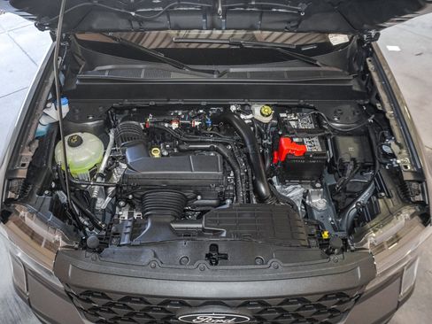 New 2025 Ford Maverick XLT w/ Equipment Group 302A image 21