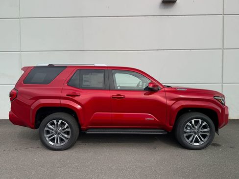 Certified 2026 Toyota 4Runner Limited AWD/4WD image 8