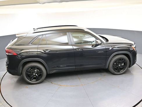 New 2026 Volkswagen Atlas Cross Sport SEL R-Line AWD/4WD image 40