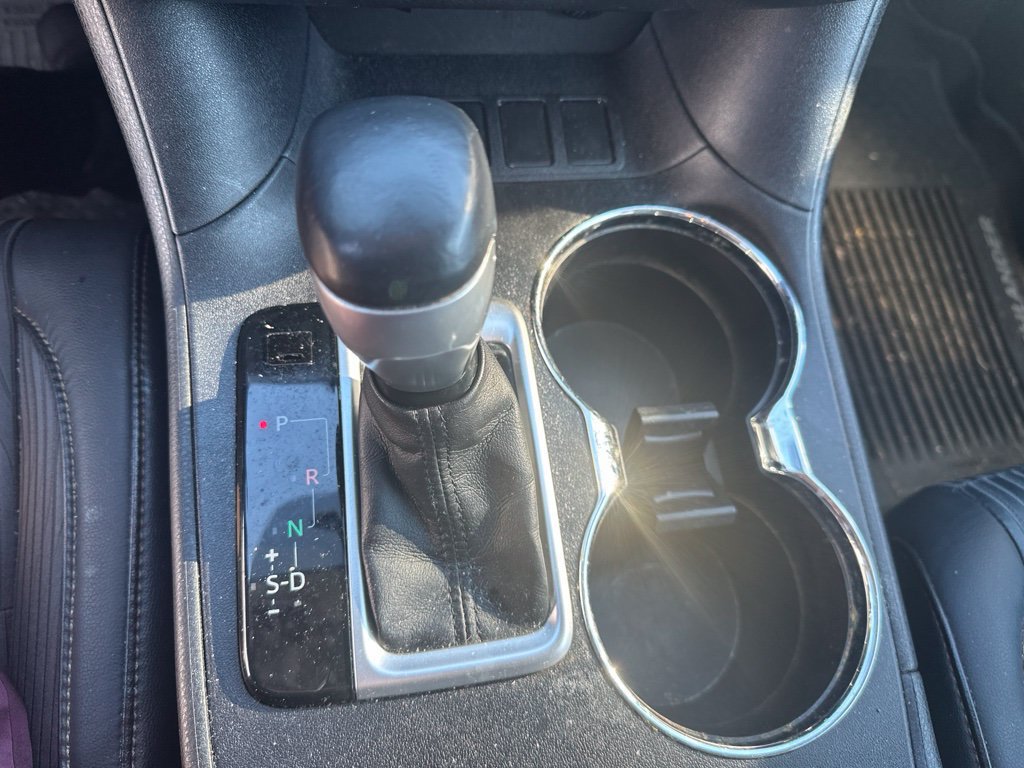 Used 2015 Toyota Highlander Plus FWD image 13