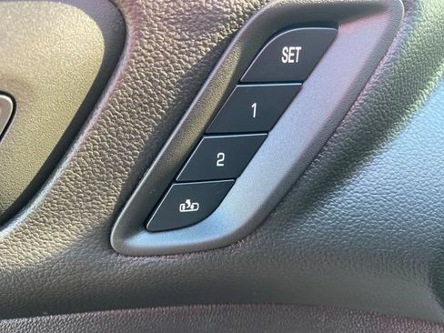 Used 2023 GMC Acadia AT4 w/ Technology Package AWD/4WD image 16