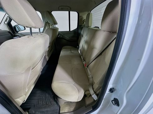 Used 2012 Nissan Frontier SV AWD/4WD image 12