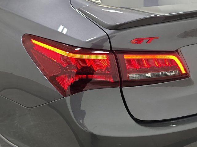 Used 2017 Acura TLX w/ Technology Package FWD image 32