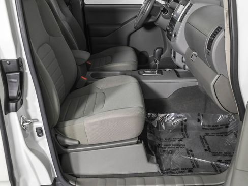 Used 2021 Nissan Frontier S RWD image 43