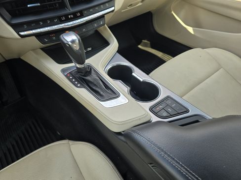 Used 2021 Cadillac CT4 Premium Luxury RWD image 16