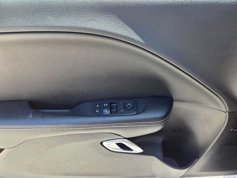 Certified 2018 Dodge Challenger SRT RWD image 20
