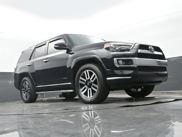 Used 2014 Toyota 4Runner Limited RWD image 22