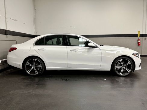 Used 2023 Mercedes-Benz C 300 Sedan image 5