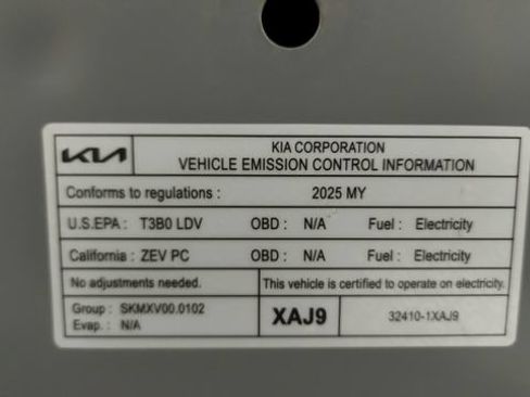 Used 2025 Kia EV6 GT-Line RWD image 90