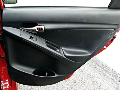 Used 2009 Toyota Matrix S image 12