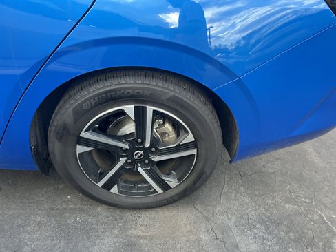 Used 2025 Nissan Sentra SV image 8