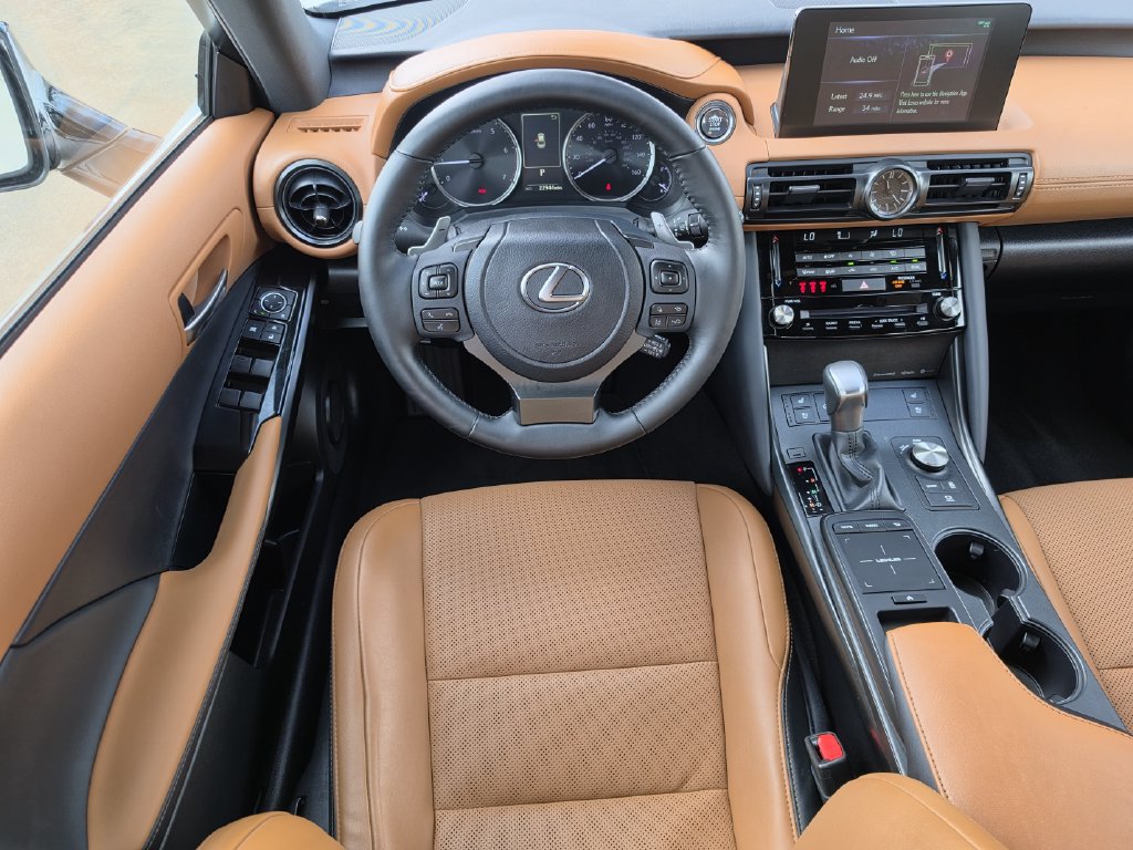 Used 2024 Lexus IS 300 w/ Comfort Package RWD image 13