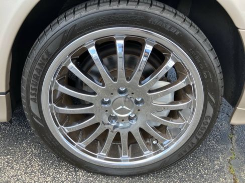 Used 2000 Mercedes-Benz E 320 Sedan image 26