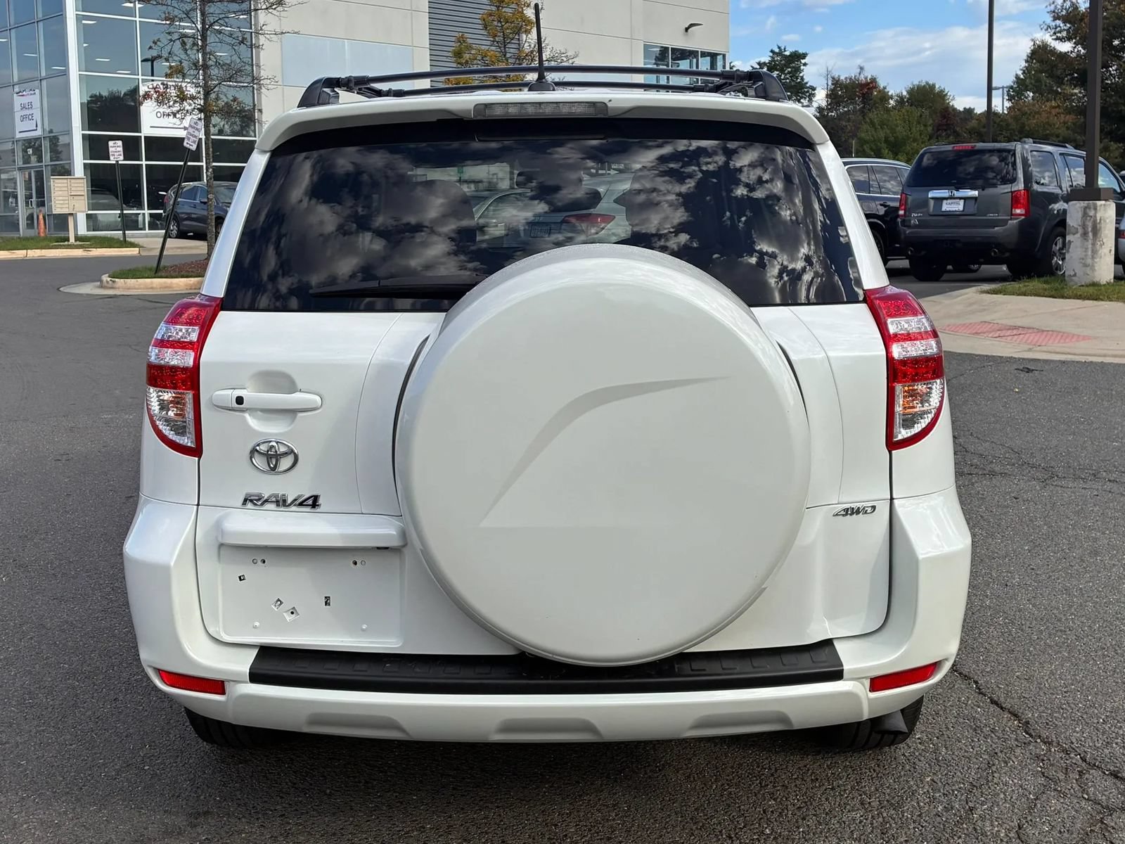 Used 2012 Toyota RAV4 Limited w/ Premium Plus Value Pkg AWD/4WD image 10