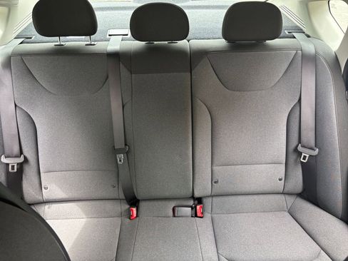 Used 2025 Kia K4 LXS image 33