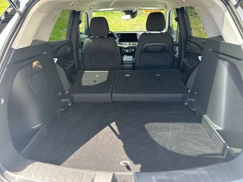 Used 2025 Chevrolet TrailBlazer LT AWD/4WD image 55