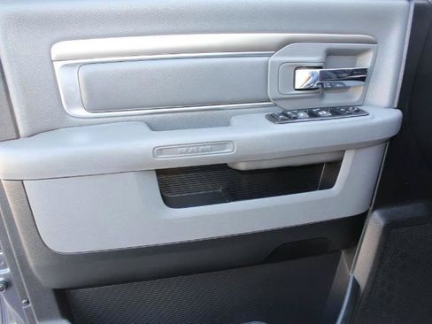Used 2018 RAM 1500 Big Horn RWD image 10