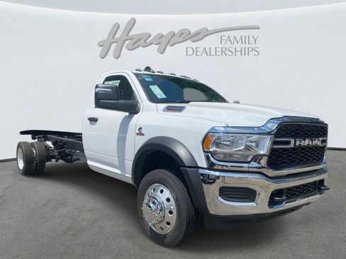 New 2024 RAM 5500 Tradesman image 2