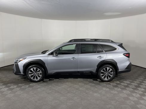 New 2025 Subaru Outback Limited image 3