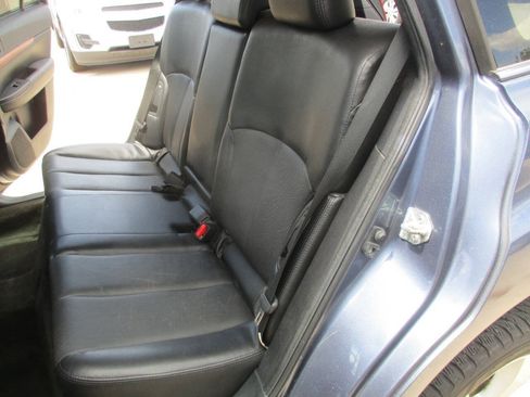 Used 2013 Subaru Outback 2.5i Limited AWD/4WD image 26