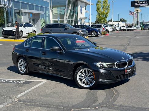Used 2024 BMW 330i Sedan RWD image 2