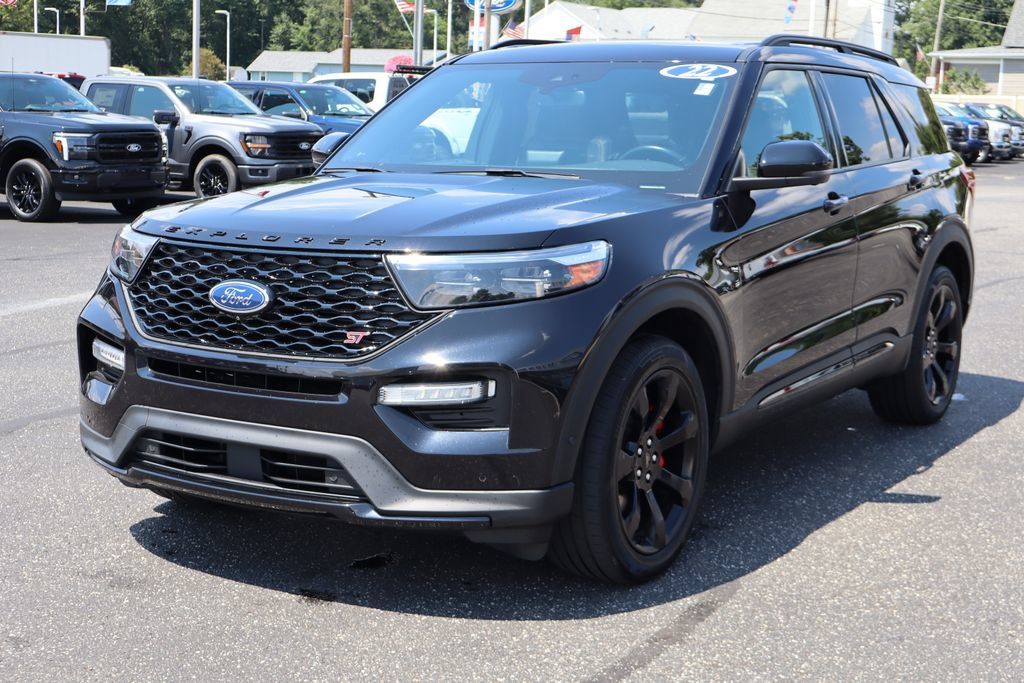 Used 2022 Ford Explorer ST w/ Equipment Group 401A AWD/4WD image 15