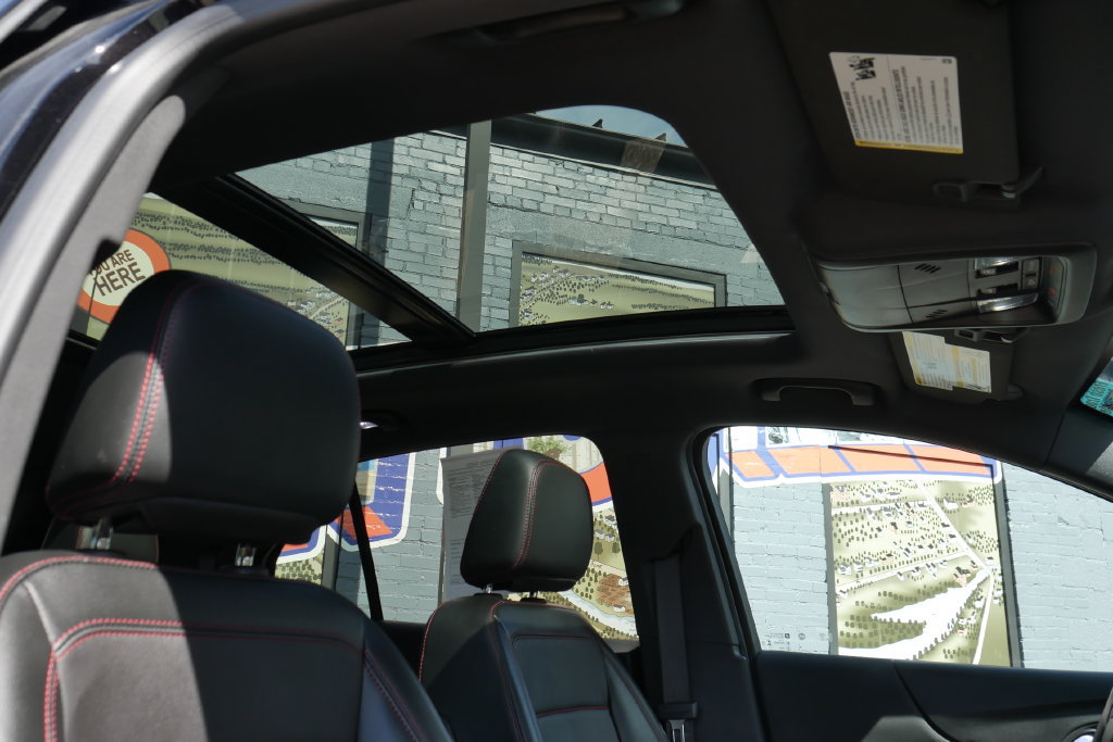 Used 2024 Chevrolet Equinox RS w/ RS Leather Package AWD/4WD image 13