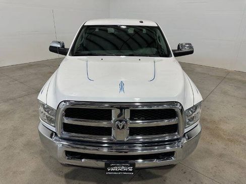Used 2016 RAM 2500 Tradesman w/ Chrome Appearance Group AWD/4WD image 4