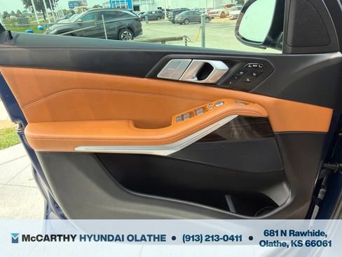 Used 2021 BMW X7 xDrive40i w/ Executive Package 2 AWD/4WD image 39