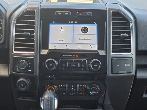 Used 2016 Ford F150 XLT w/ Equipment Group 302A Luxury AWD/4WD image 12
