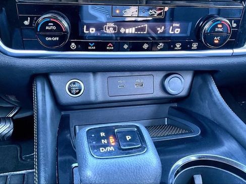 Certified 2023 Nissan Rogue SL w/ SL Premium Package FWD image 15