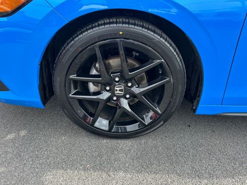 Used 2024 Honda Civic Sport image 12