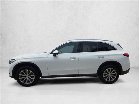 Used 2024 Mercedes-Benz GLC 300 image 8