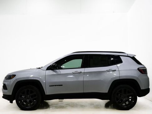 New 2026 Jeep Compass Latitude image 5