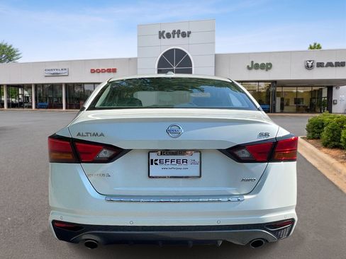 Used 2020 Nissan Altima 2.5 SR w/ Premium Package AWD/4WD image 5