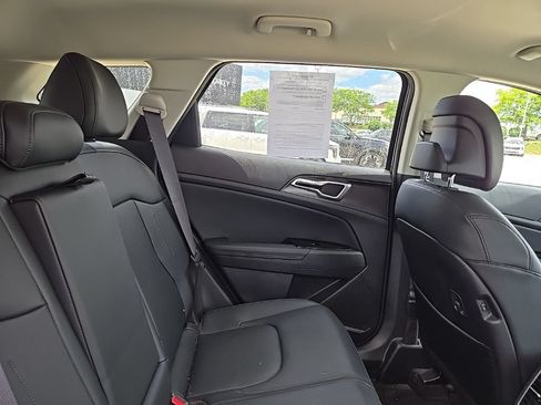 Certified 2023 Kia Sportage EX AWD/4WD image 35