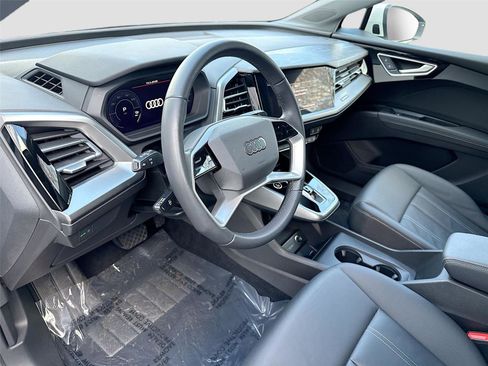Used 2022 Audi Q4 e-tron Premium w/ Convenience Package image 9