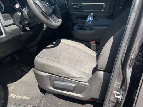 Used 2019 RAM 1500 Classic Warlock image 10