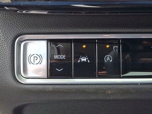 Used 2025 Buick Envision Sport Touring AWD/4WD image 23